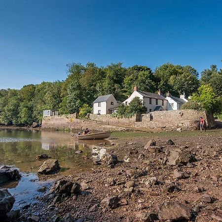 Sloop Inn Cottage Haverfordwest Eksteriør billede