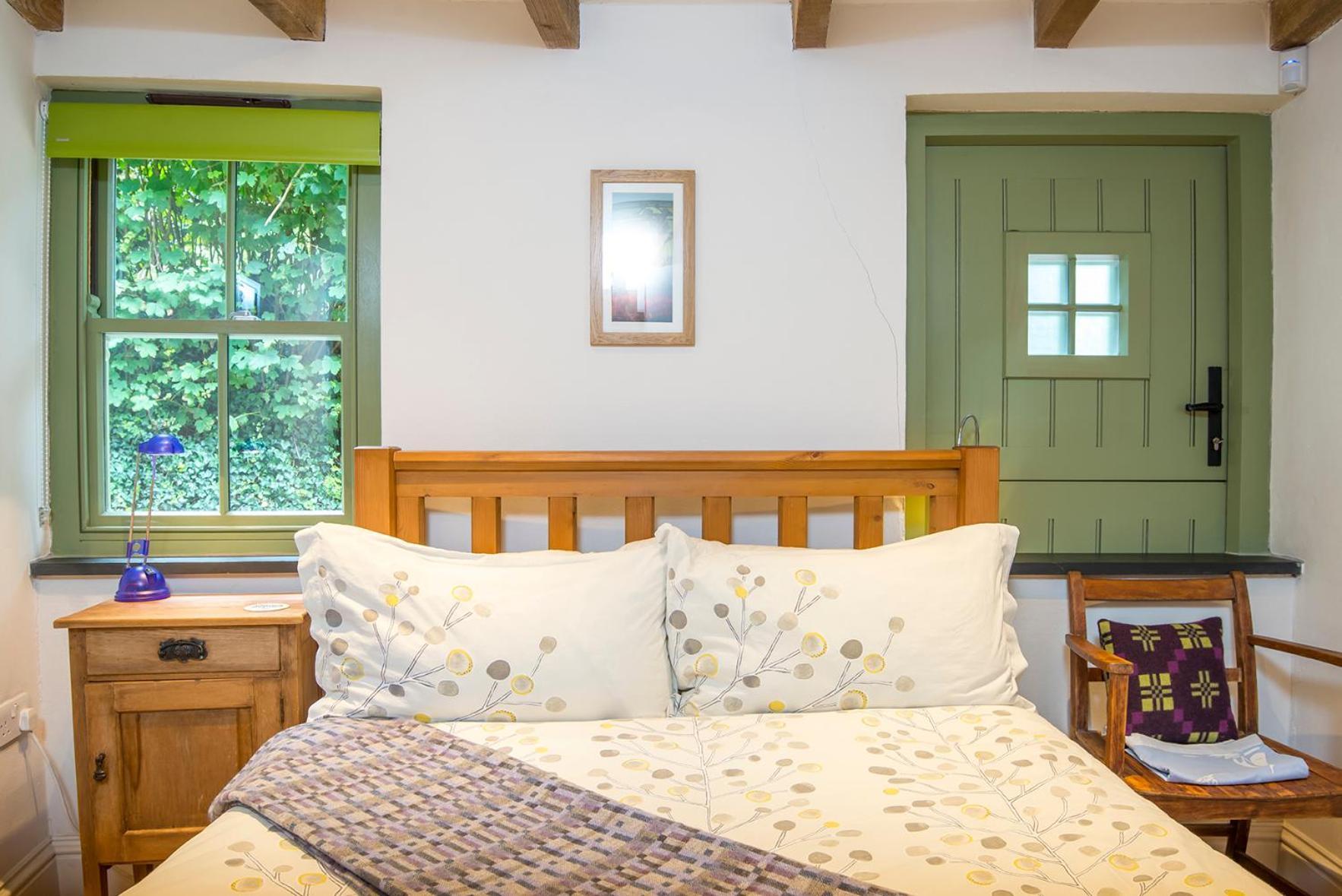 Sloop Inn Cottage Haverfordwest Eksteriør billede